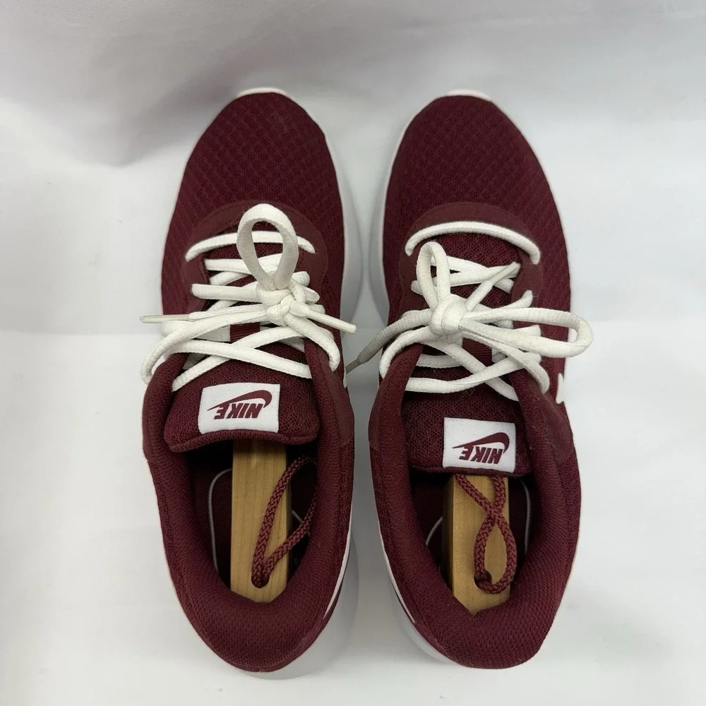 Nike Tanjun Team Burgandy White Womens Size 8.5 Walking Running Shoes Sneakers